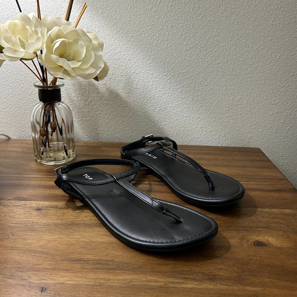 Torrid 9 Wide Width Black T Strap Sandal